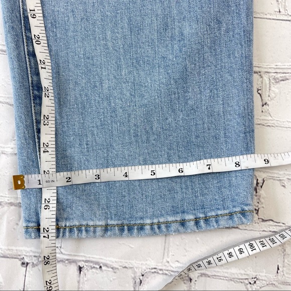 Universal Thread Vintage Straight High Waist Buttoned light wash jeans 14/32L - Picture 12 of 13